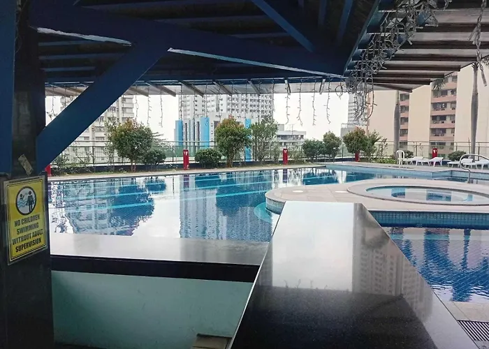 Hotel Bay View Mansion Malate By Carnivale
